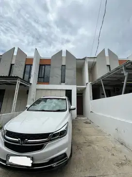Best Take over Rumah 2LT tanah besar cocok utk perluasan di Padalarang