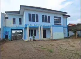 GEDUNG AKADEMI PERAWAT