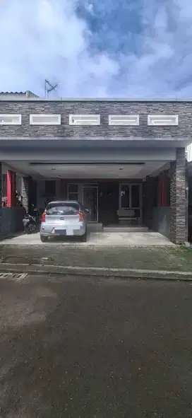 Dijual cepat rumah 2lt siap huni di legenda wisata cibubur