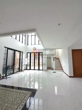 Rumah Mewah, Modern Minimalis&Nyaman Telaga Bodas Gajahmungkur – 9264