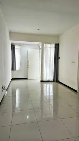Disewakan Rumah Minimalis TKI 5 Springville Taman Kopo Indah Bandung