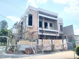 Rumah Mewah 2Lt Progres Bangun Dekat Kampus UMS Laweyan