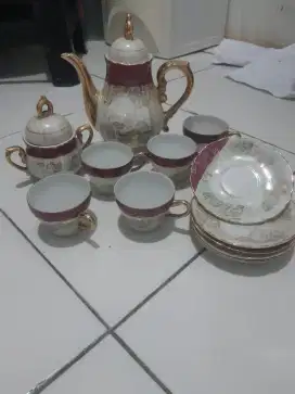 Set cangkir antik