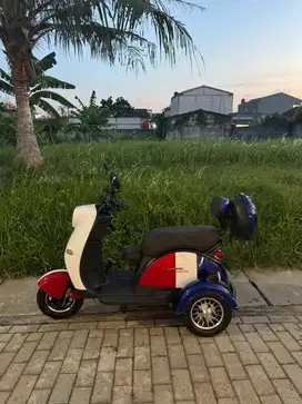 DIJUAL CEPAT SEPEDA LISTRIK PACIFIC CROSSER FRANCE WHITE