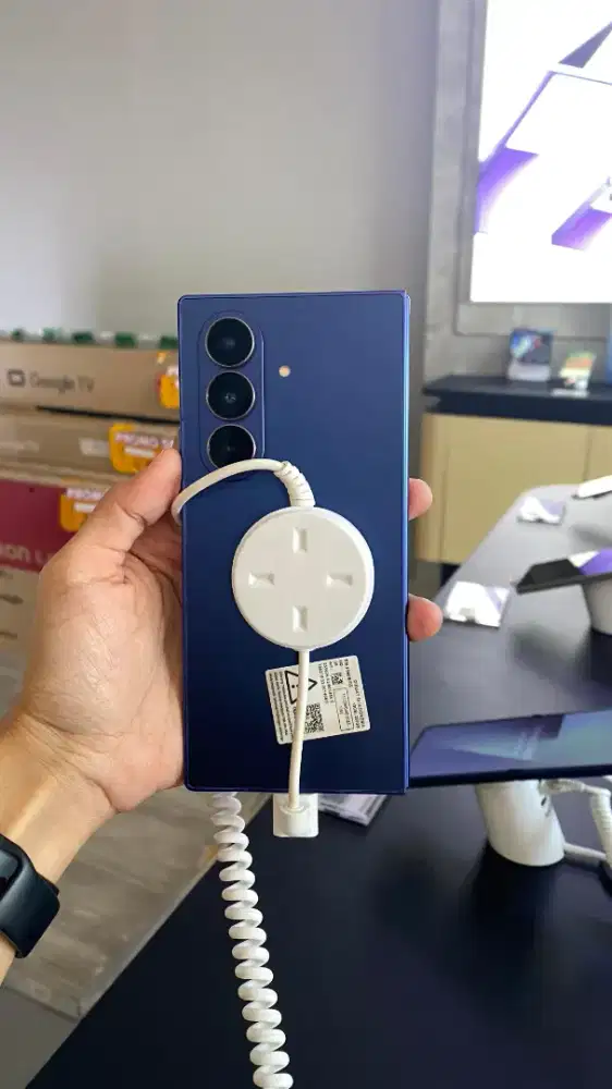 Samsung Z Fold 7 12/256 garansi 2 tahun