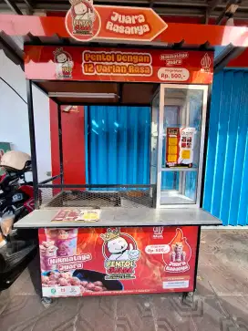Gerobak both bakso pentol kuah prasmanan