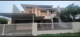 Dijual rumah 2 lantai desain minimalis