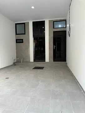 Dijual Rumah Bagus 3 Lantai di Tanjung Duren Barat, Jakarta Barat
