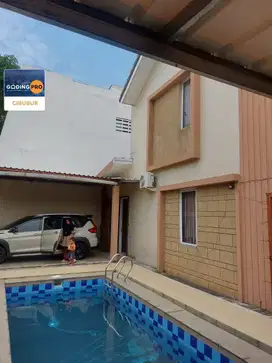 Dijual cepat  Rumah Rapi dan siap Huni, Bukit Golf di Boulevard posisi