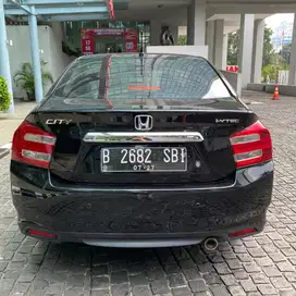 Sedan Honda City 2012 warna Hitam Metalik, Kilometer rendah