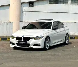 BMW 335i Luxury CBU F30 Full Spec 2012