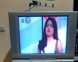 Jual tv tabung Toshiba Bomba 29 in berikut STB, remot, antena, rak nya