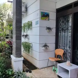 Rumah 2 lantai di Rawamangun, sudah SHM.