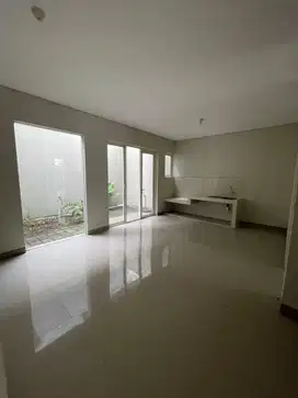 Minimalis Rumah Greenlake Citraland - Harga Nego aja