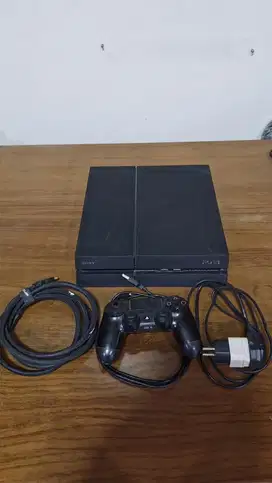 Mainan PS4 FAT 500GB black
