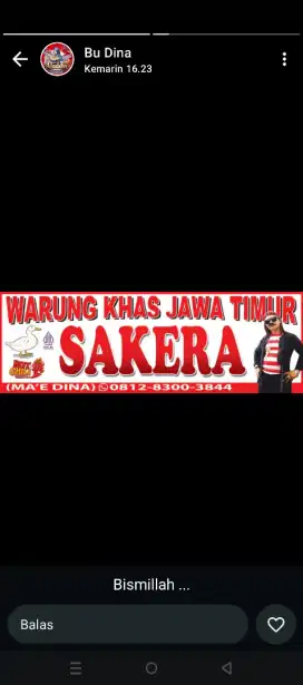 Jualan di stand bebek sambal rampai CNI puri