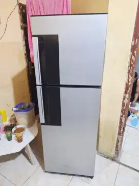 KULKAS AQUA 2Pintu Ori Mulus