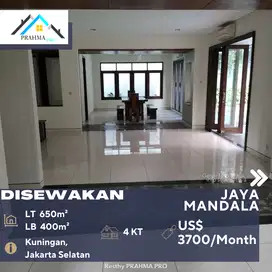 Rumah Bagus Daerah Elite Nyaman Cocok untuk Expatriate di Jaya Mandala