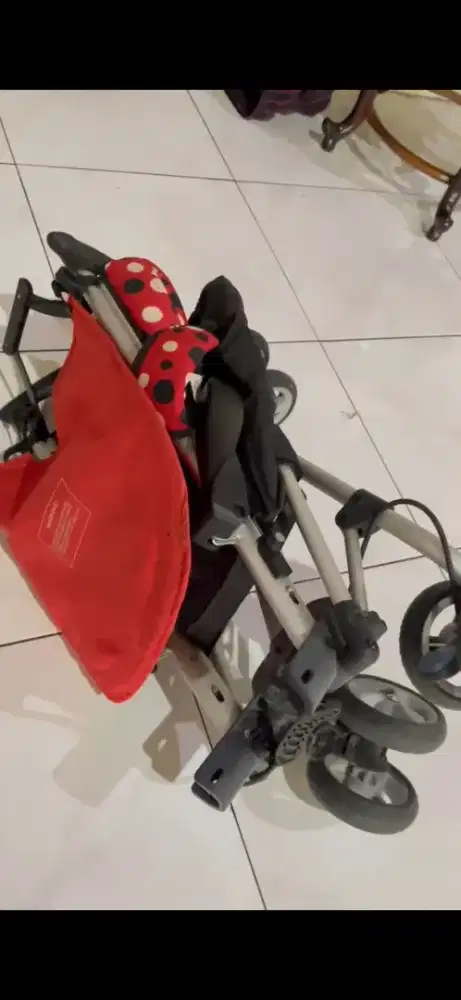 Stroller anak bekas