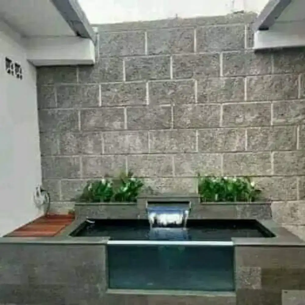Kolam batu alam