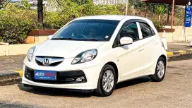 Butuh sales mobil bekas