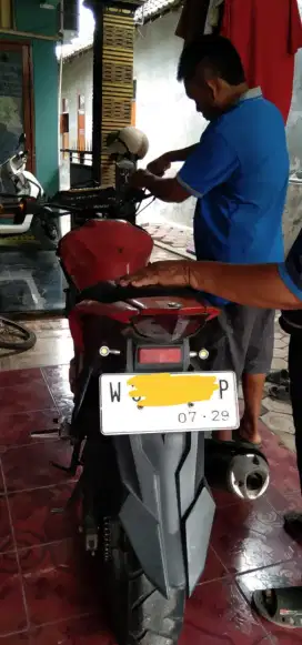 Vixion 2014 warna merah
