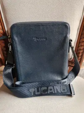 Tas Slempang Pria Second Tucano Biru Tua