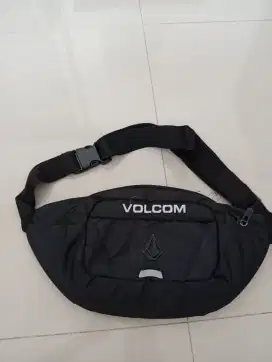 Tas pinggang pria volcom