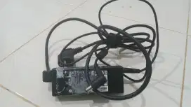 Adaptor laptop HP bisa juga untuk alat elektronik yang lain yang DC15v
