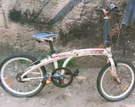 Sepeda lipat pacific frame alloy UK 20