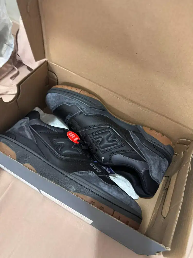 Sepatu new balance 550 hitam shoes size 44 NB