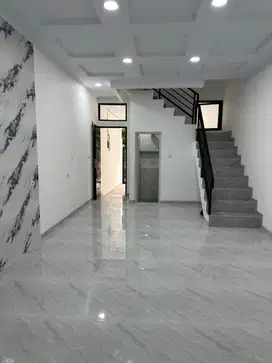 Dijual Rumah 3 Lantai Siap Huni di Tanjung Duren Barat, Jakarta Barat.