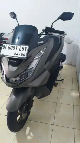 Di jual honda PCX tahun 2025