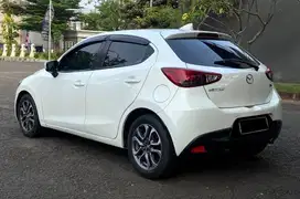 TDP MINIM Kredit Mazda 2 1.5 R Skyactive AT 2017 Siap pakai