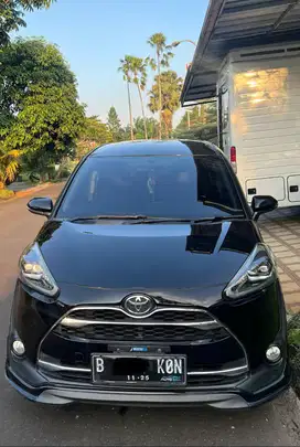 TOYOTA SIENTA TYPE Q (2019)