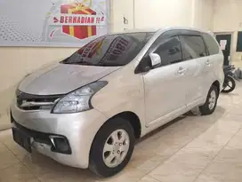 Totota Avanza G MT 2014