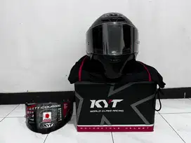 Helm KYT TTC Black Glossy like new