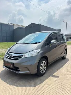 Honda Freed 1.5 PSD 2012 Automatic ( Abu Abu Metalik )