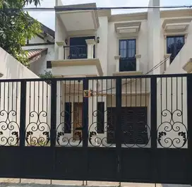Jual Rumah 2 Lantai Kemanggisan Ilir 180m Strategis Dekat Binus Jakbar