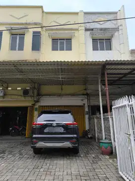 Ruko 2 Lantai Bagus SHM di Raya Arjuna Nol Jalan Strategis
