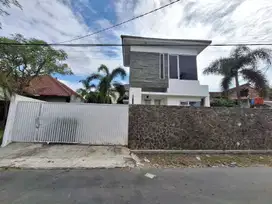 Disewakan rumah baru di renovasi jakal