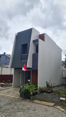 Dijual Rumah Scandinavian di dekat LRT Harjamukti