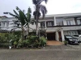 Rumah Asri di Komp Permata Regency Srengseng Jakarta Barat