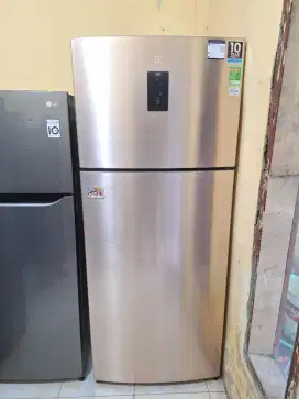 KULKAS ELECTROLUX INVERTER 450L