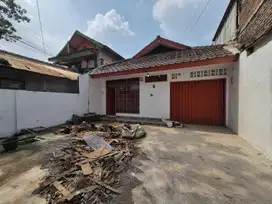 (SALE) RUMAH MAINROAD ARJUNA , BANDUNG, PUSAT KOTA DEKAT STASIUN, NEGO