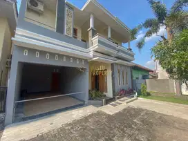 RUMAH 2 LANTAI, SIAP HUNI DEKAT RING ROAD MAGUWOHARJO, SLEMAN