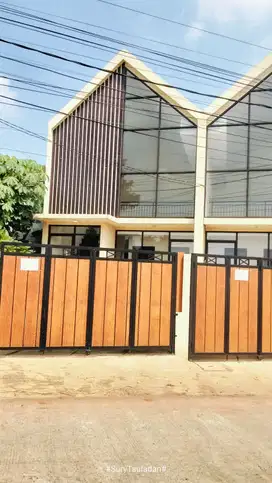 DIJUAL RUMAH TIPE MEZANIN STRATEGIS PINGGIR JALAN RAYA