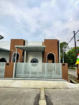 Rumah 1 Lt siap huni Dp 3jt di ciganitri dkt ciwastra margahayu