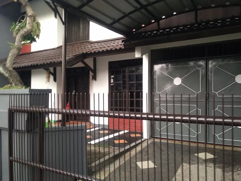 Dijual Cepat Rumah Lama Terawat Di Turangga Buahbatu Bandung