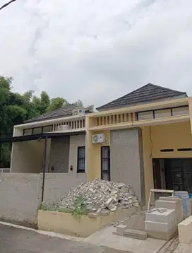 Rumah Cantik Istimewa Dengan Pemandangan Gunung Salak